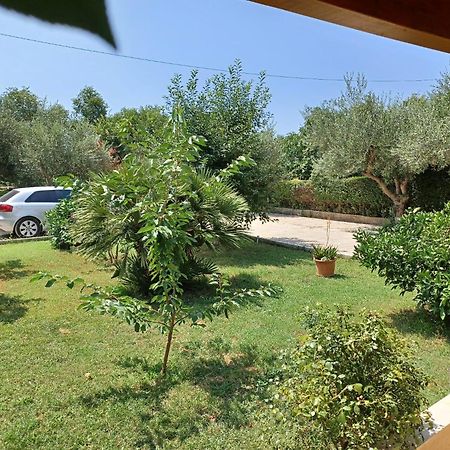 Lara Apartment Σολίν Εξωτερικό φωτογραφία